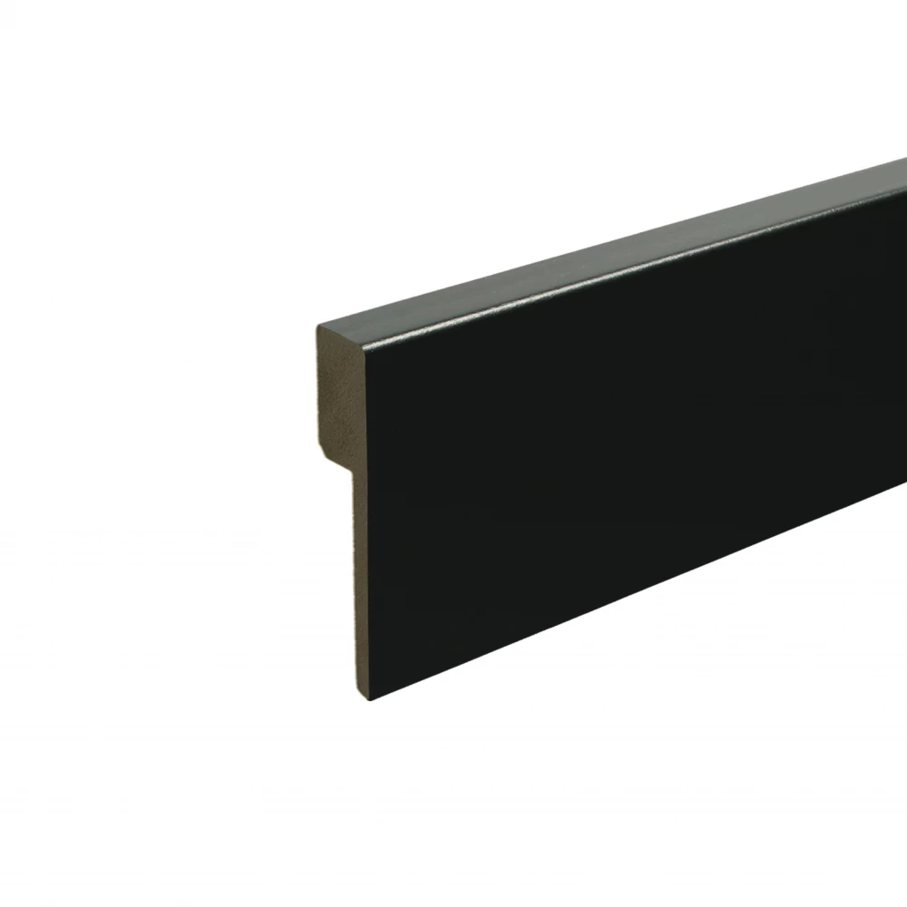 Moderne Voorgelakte Renovatieplint RAL9005 Zwart 90x18mm - Plinten