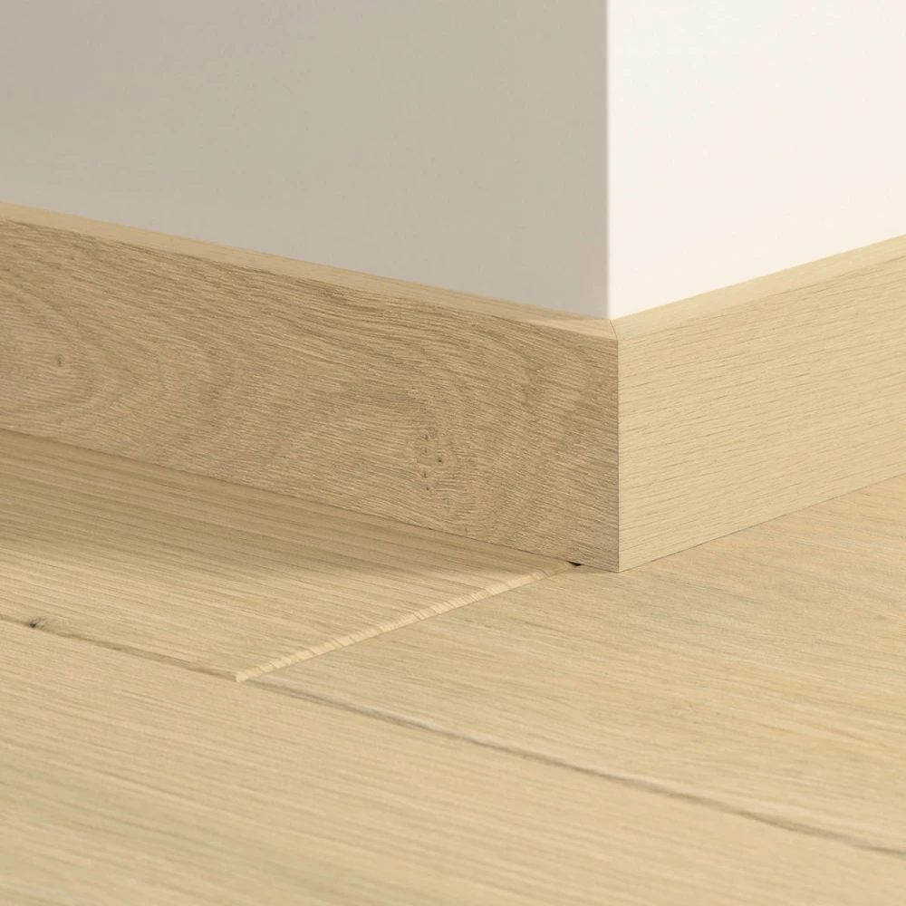 Quick-Step Klikplint 50mm (Wide Planks) Licht Natuurlijke Vallei Eik - Plinten