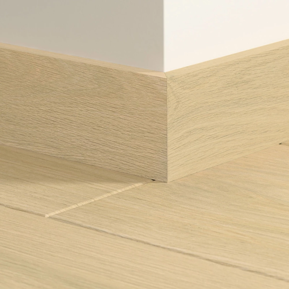 Quick-Step Klikplint 70mm (Wide Planks) Licht Natuurlijke Vallei Eik - Plinten