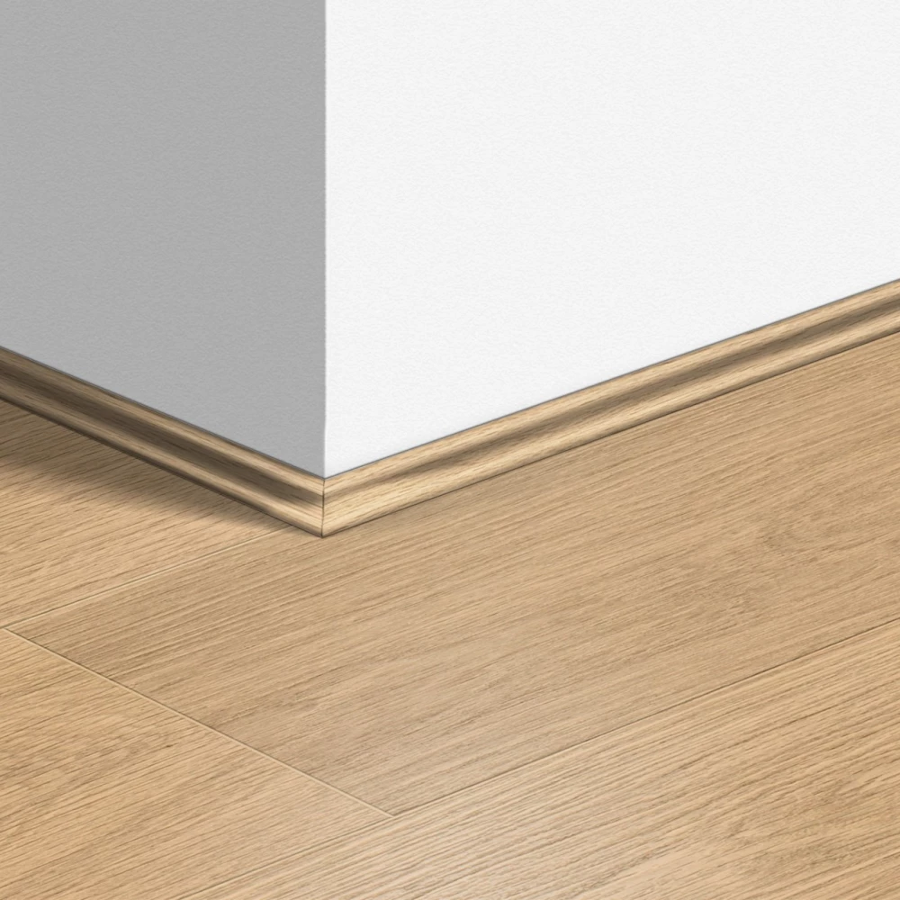 Quick-Step Kwadrant Witgeverniste Eik - Plinten
