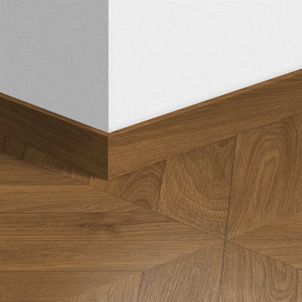 Quick-Step Plint 58mm Chevron Bruine Eik - Plinten
