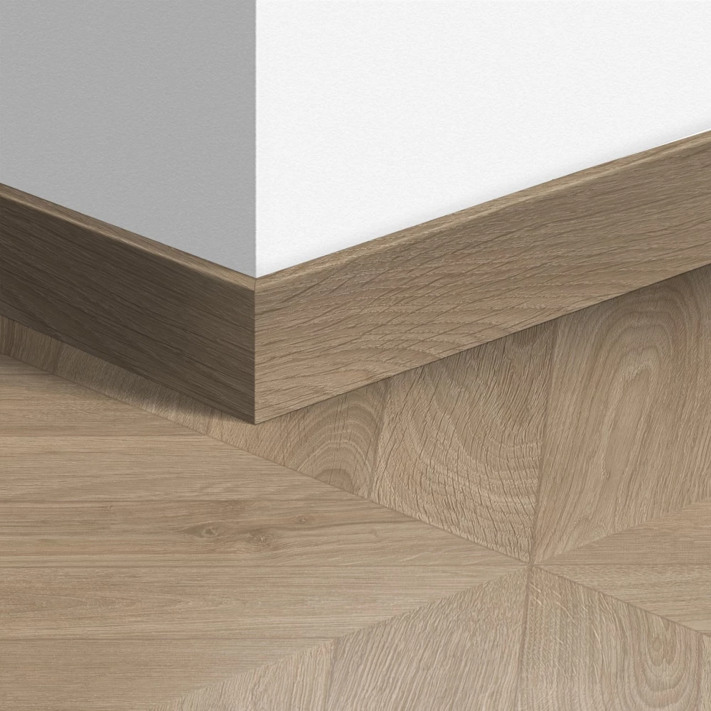 Quick-Step Plint 77mm Chevron Taupe Eik - Plinten